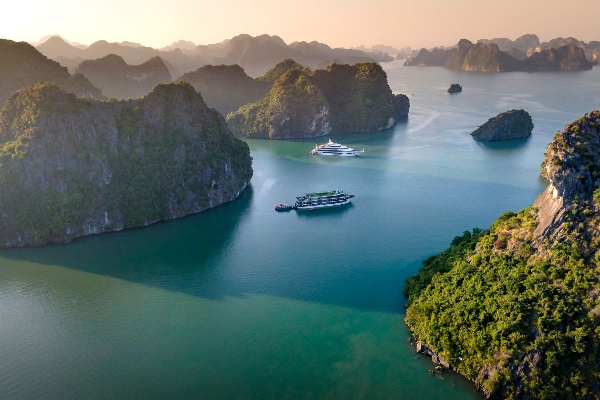 04D3N Hanoi - 6 hour boat Halong Bay Tour - photo 13